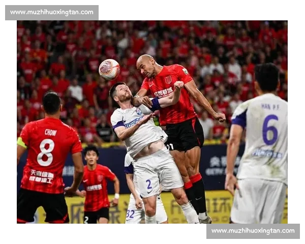 最新足球积分榜解析争冠形势与保级格局全面观察球队表现走势