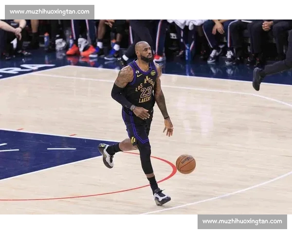 揭幕大战前瞻：豪门对决引爆激情，明星球员能否带领球队走向胜利